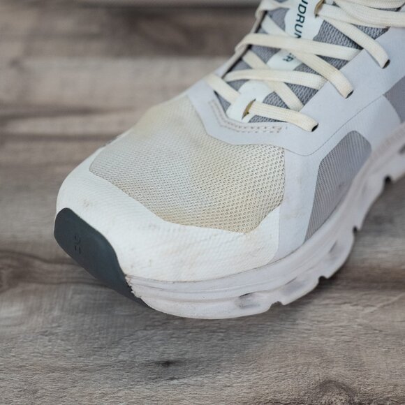 On Cloud Runner Womens running shoe - Picture 4 of 10